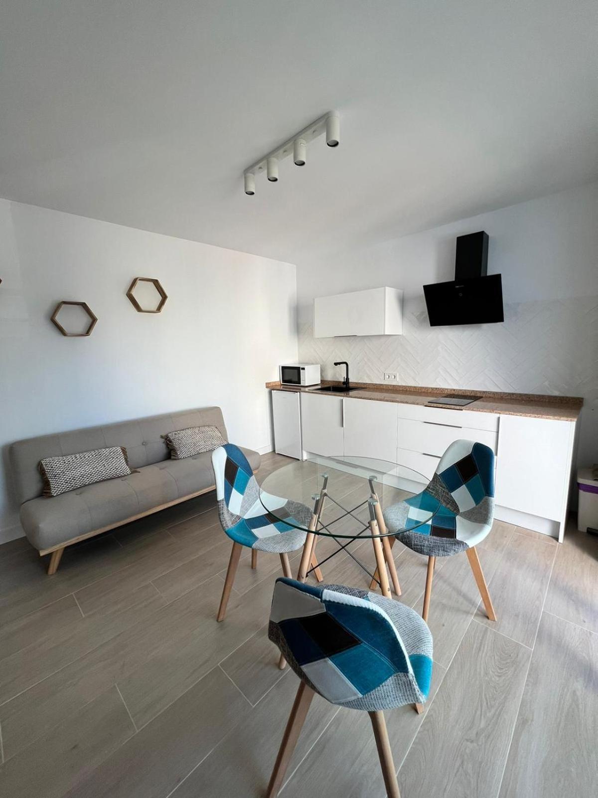 Apartamentos Buganvilla Roquetas De Mar Roquetas de Mar Quarto foto